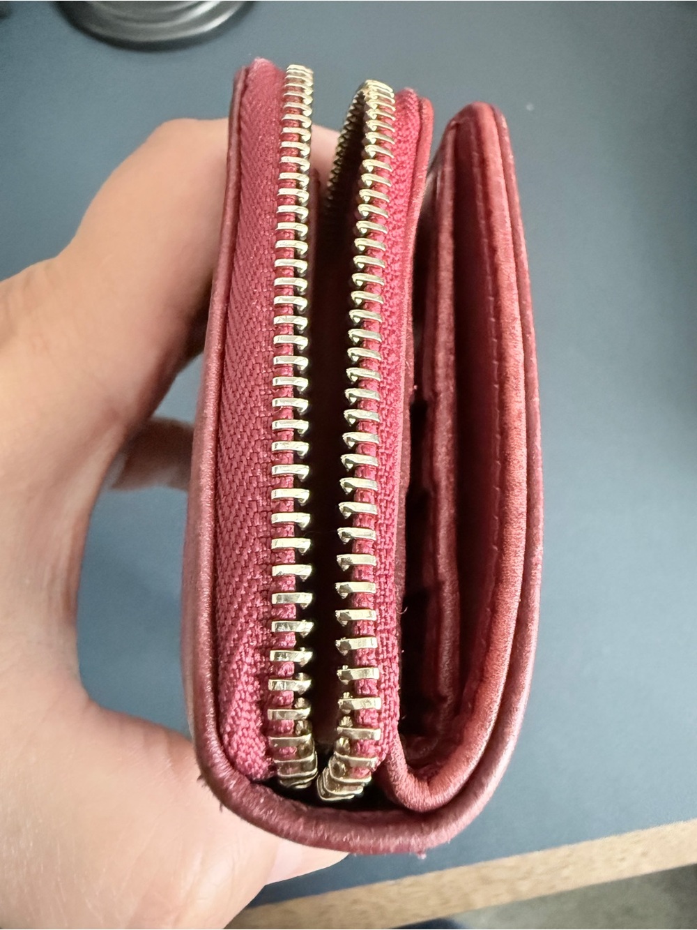 Red Gucci Embossed Compact Wallet - Picture 6 of 16
